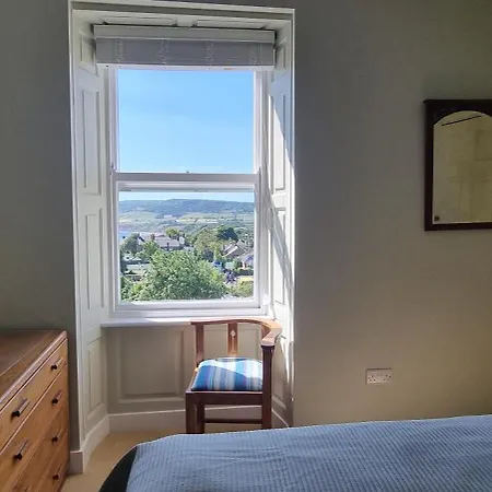 Tatil Evi 'seafield View' Coastal Views, Parking, Garden *