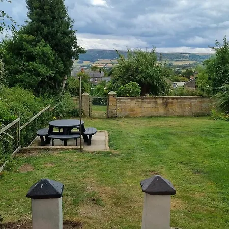 'seafield View' Coastal Views, Parking, Garden Robin Hood's Bay